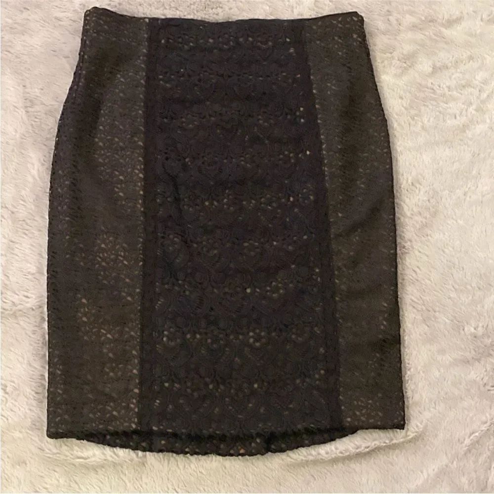 Byron Lars Elegant Black Lace Pencil Skirt, US6